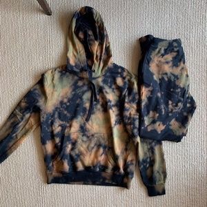 Lea & Viola tie-dye jogger set